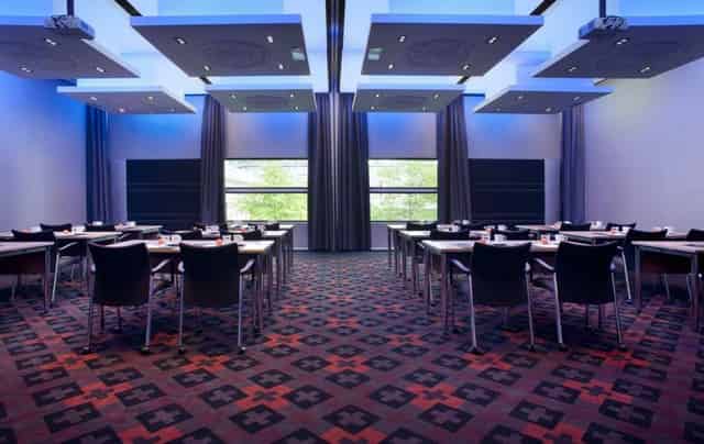 bar/lounge