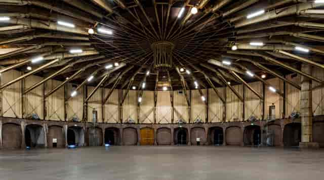 Gashouder circular industrial venue for high-impact product launches and immersive galas.