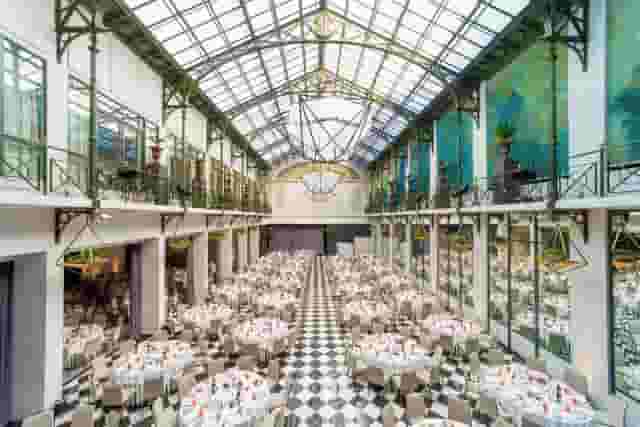 Banquet hall