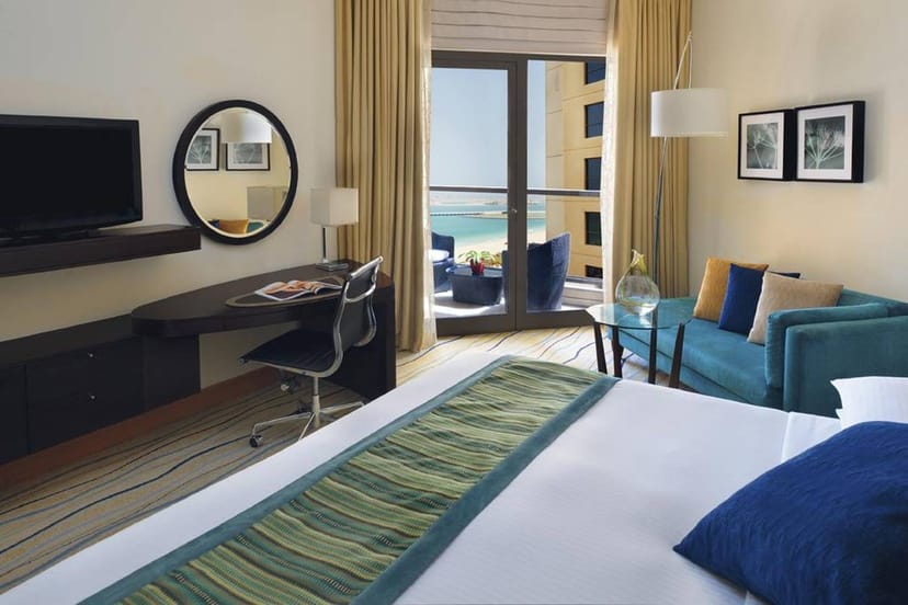 Executive guest room with workspace, perfect for business travel and corporate stays.