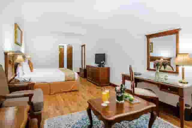 Meeting Rooms