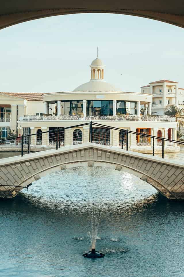 Lakehouse Bistro