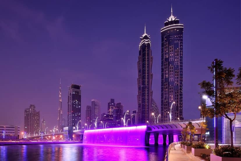 Cappuccino’s Cafe at Millennium Plaza: Dubai skyline backdrop for corporate gala, luxury event.