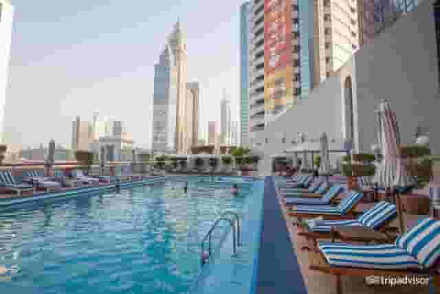 Pool Lounge
