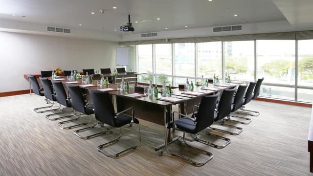 Al Hamriya Meeting Room