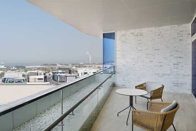 Mistral VIP breakout space with balcony view, ideal for networking and corporate events.