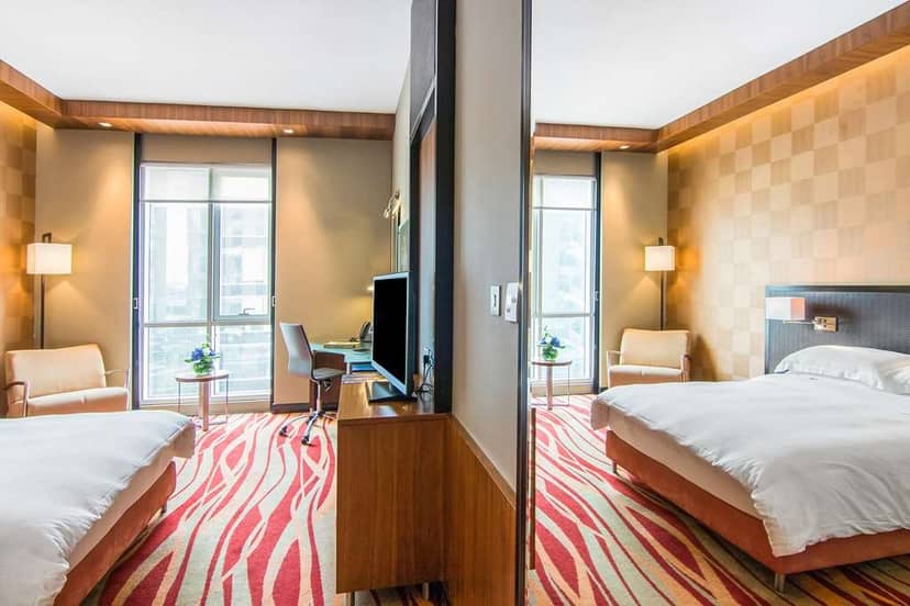 Radisson Blu Dubai Media City - >Radisson Blu Hotel, Dubai Media City</a>