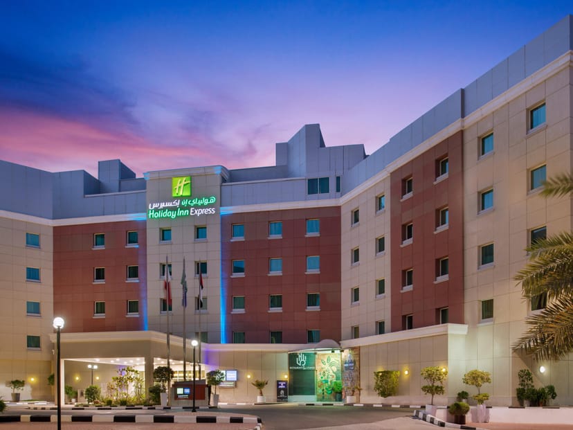 Meeting Room 3 at Holiday Inn Express Dubai: Professional space for corporate events and workshops.