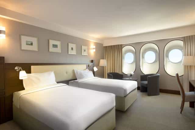 Queen Elizabeth 2 Hotel, Dubai: Hotel ...