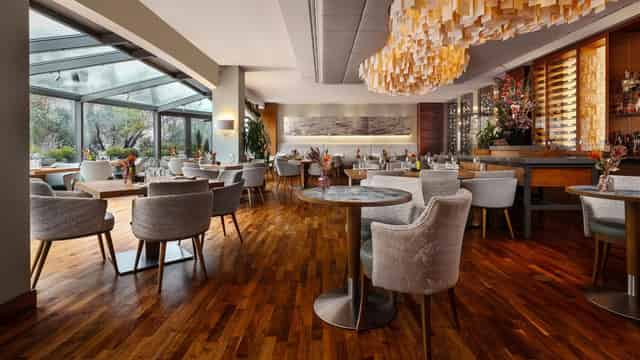Meeting Rooms