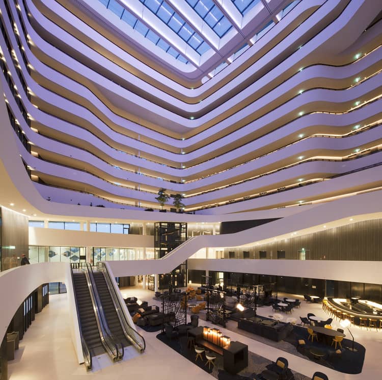 Modern business center at Apollo Hotel Amsterdam, ideal for meetings and events.