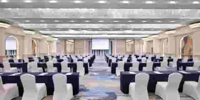 Large Meeting Room 2