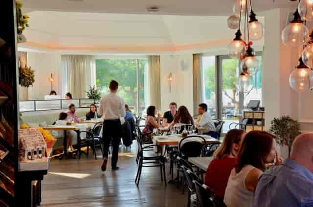 Carine at Emirates Golf Club: Elegant venue for corporate luncheons and networking events.