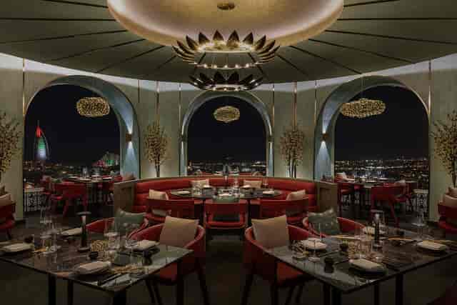 OAnjo restaurant: high-end, atmospheric venue for executive dinners and VIP networking events.
