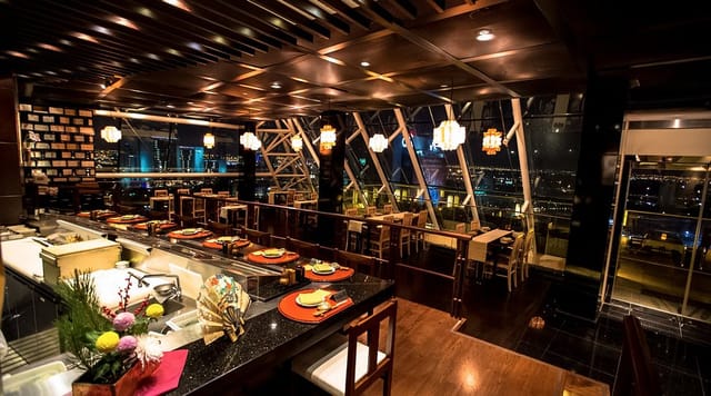 Tomo Raffles Dubai: Tiered venue for VIP dinners and networking events.