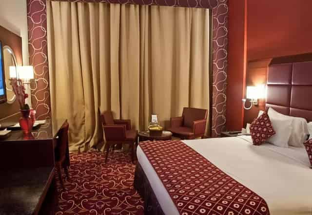 Rooms & Suites