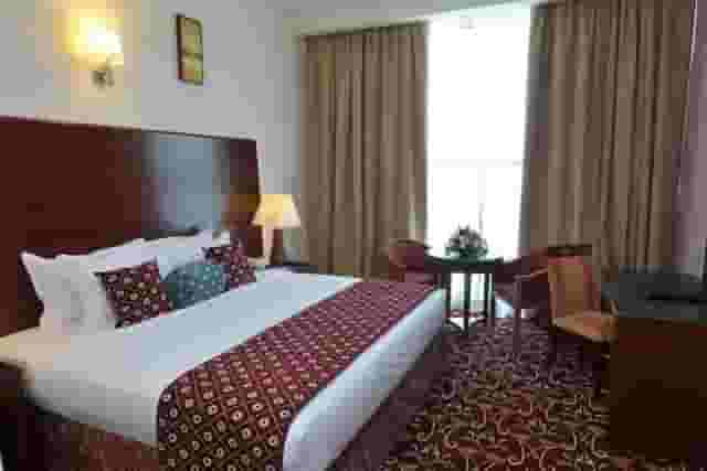 Rooms & Suites