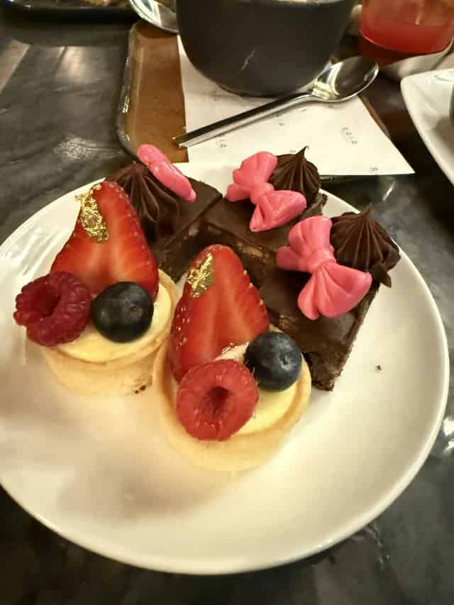 Raia Rooftop Restaurant and Lounge