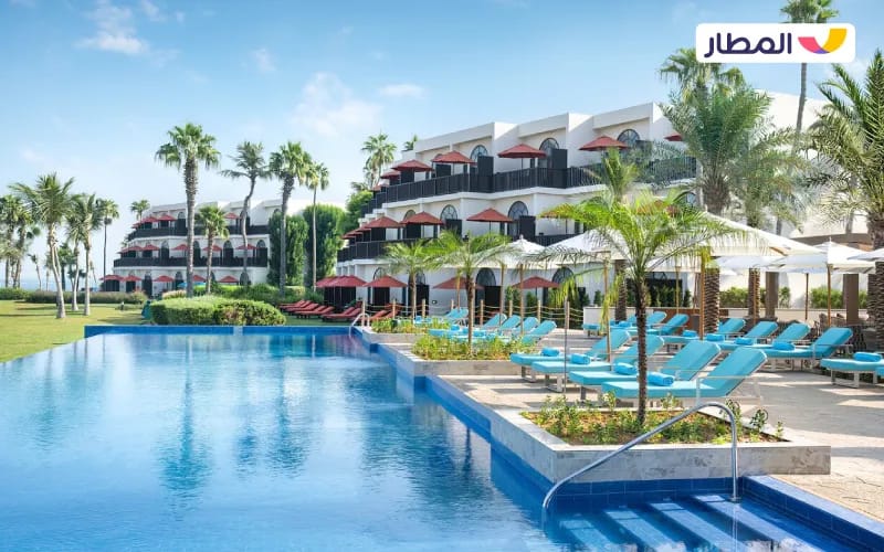 JA Palm Tree Court resort pool deck for corporate retreats and incentive travel networking.
