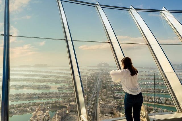 Observation deck at The View at The Palm for VIP receptions and corporate incentive travel events.