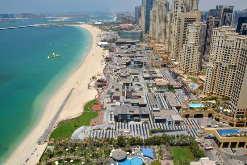 Luxury beachfront terrace at JBR, Dubai, ideal for corporate retreats and large-scale event venues.