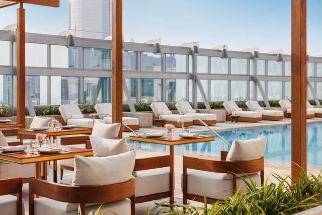 Olivine poolside venue in Jumeirah Living for executive lunches and networking events.