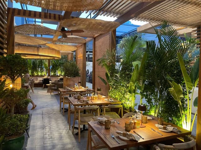 Shisha courtyard
