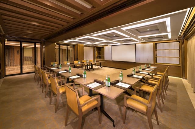 Hyatt Regency Dubai Creek Heights