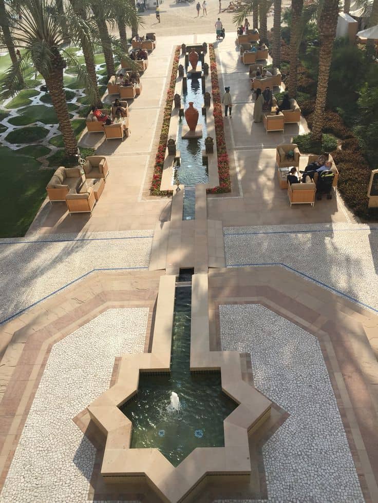 Palm Courtyard event space with water features for corporate meetings and cocktail receptions.