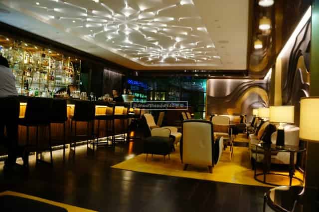 Luna Sky Bar