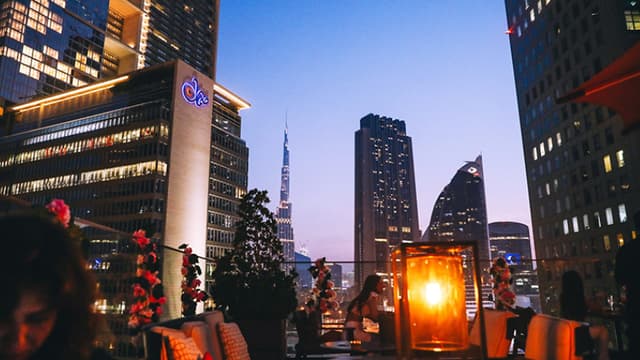 Luna Sky Bar