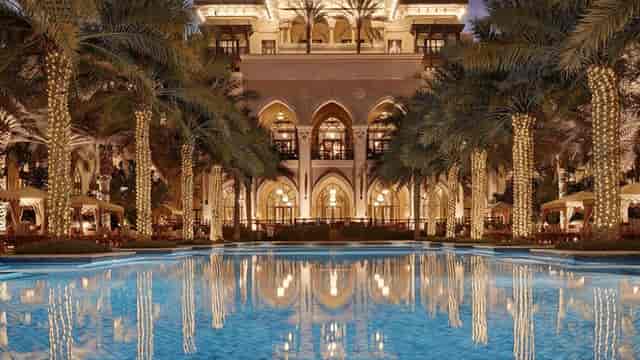 Elegant pool area at Palace Downtown, ideal for luxury weddings and corporate events.