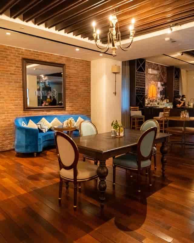 Sophisticated L'APERO lounge at Sofitel Dubai for events and networking gatherings.