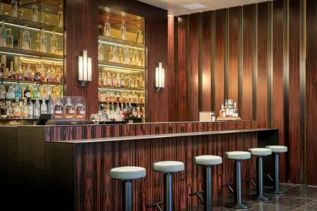 Divani Caravel Hotel
