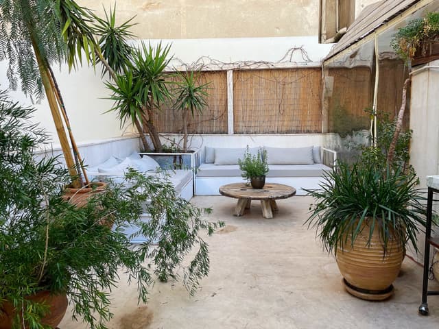 Shila Athens