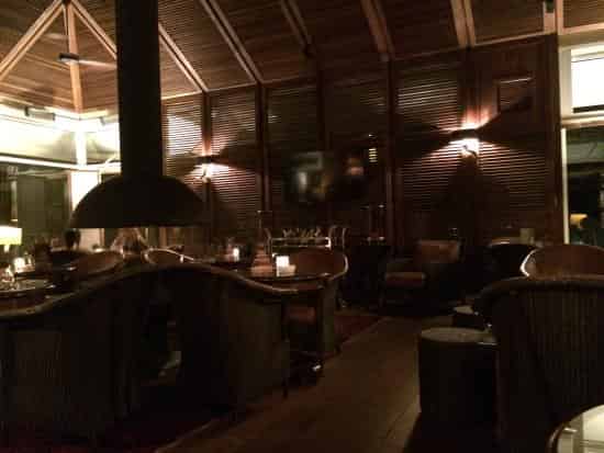 cigar lounge