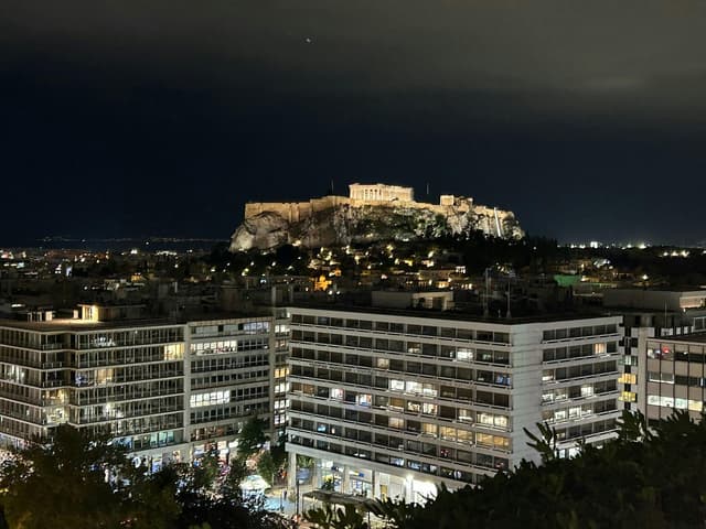 GB Roof Garden Restaurant & Bar
