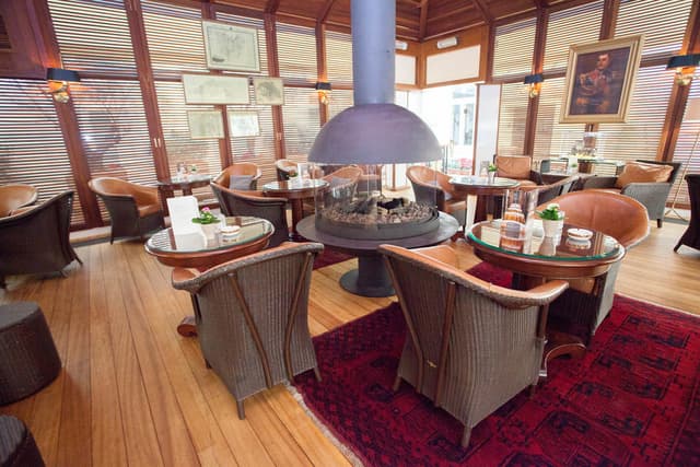 GB Roof Garden Restaurant & Bar