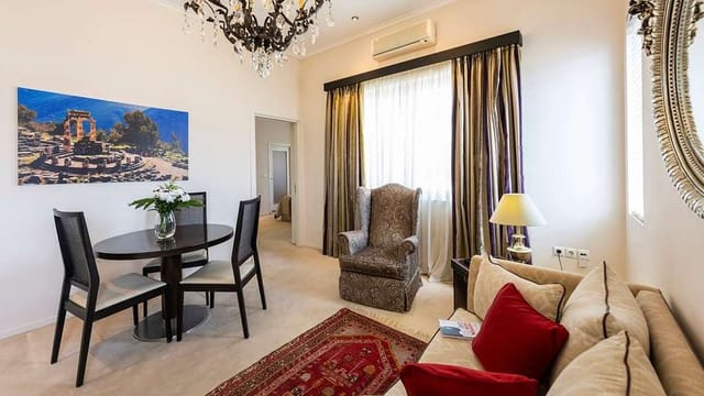 Best Western Plus executive conference room for private business meetings and VIP breakout sessions.
