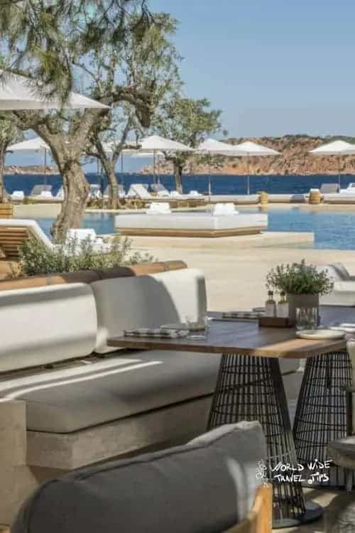 Luxury outdoor garden terrace at Four Seasons Athens for VIP corporate events and networking.