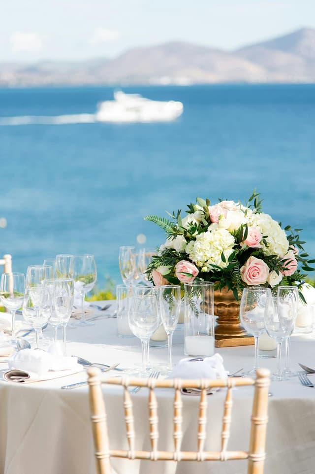 Island Art & Taste