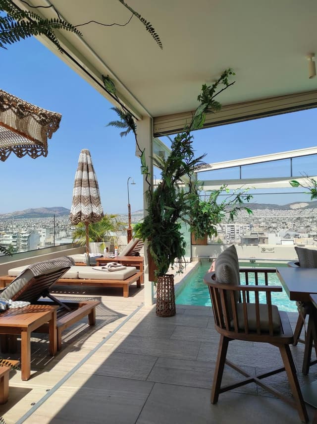 rooftop bar