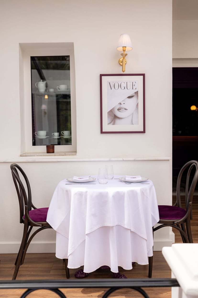 Private dining room with minimalist decor for VIP client lunch and executive networking.