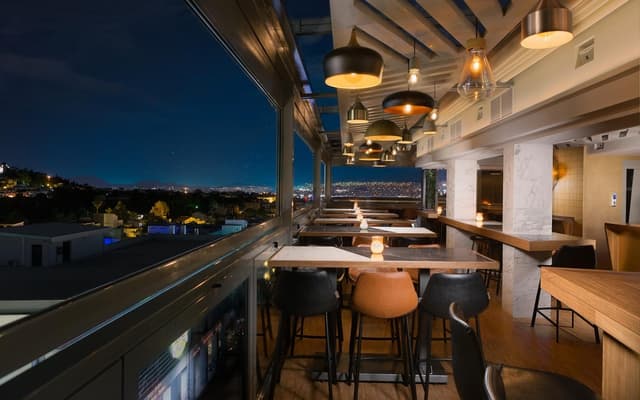 M Bar
