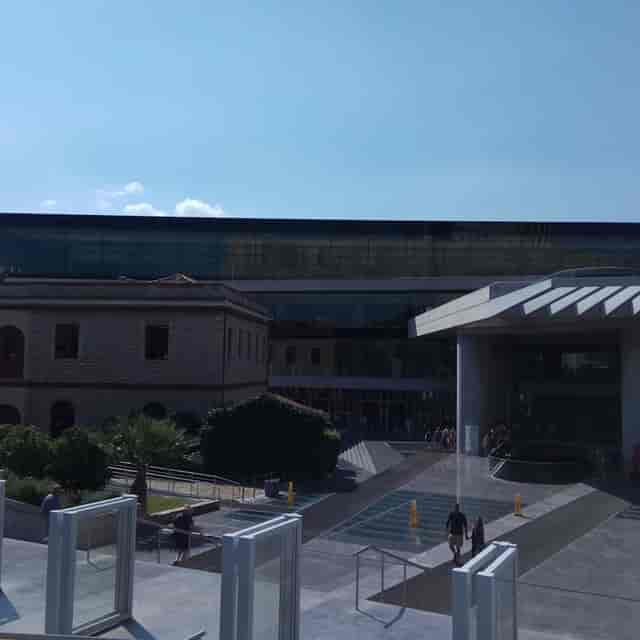 Guided Tour + Audio Guide App Athens