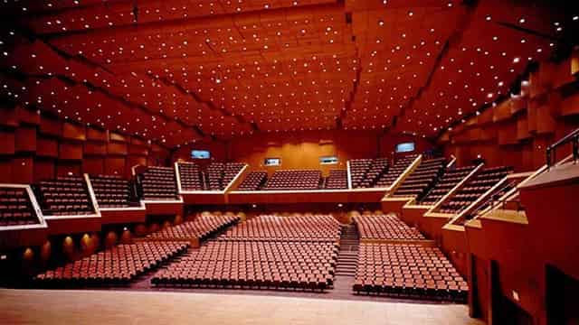 Alexandra Trianti Hall
