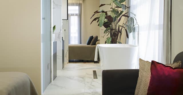 Signature Suite