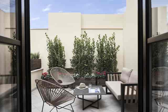 NLH MONASTIRAKI - Neighborhood ...