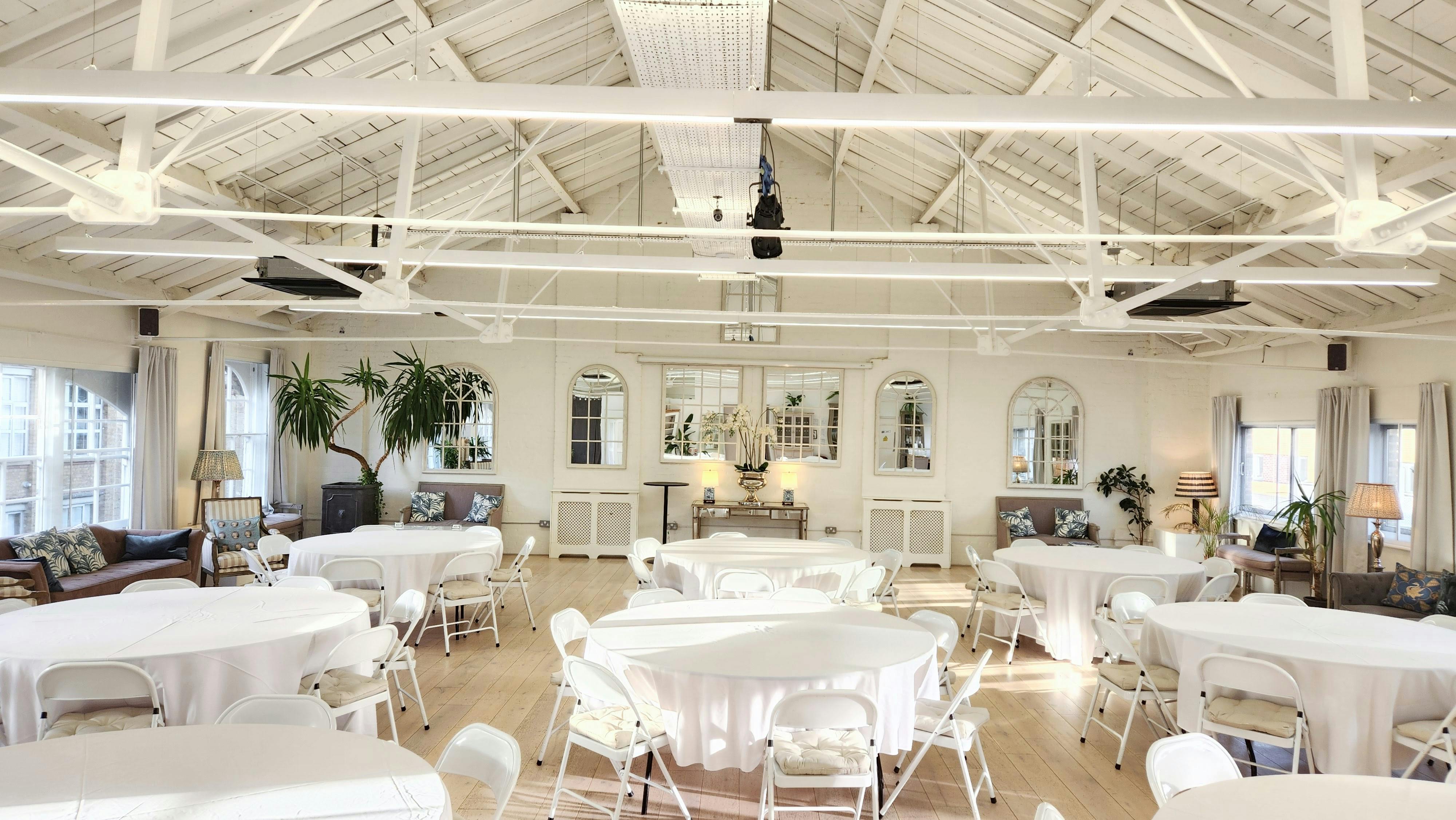 Lumiere Underwood - The New White Loft and The Chalet image 1