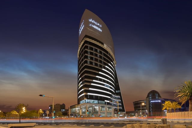 Modern Le Méridien Riyadh skyscraper, ideal for high-profile corporate events and conferences.